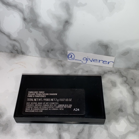 Fabulous Three Veluxe Pearlfushion Shadow Trio Palette - Picture 6 of 14